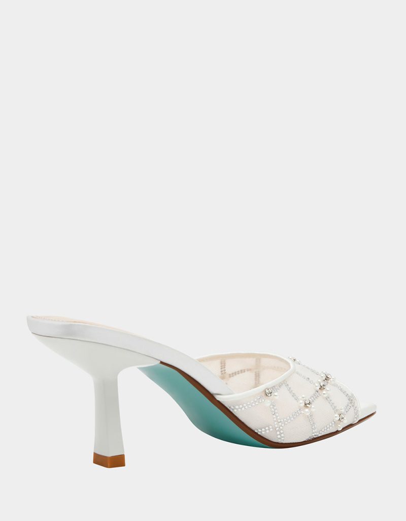 BETSEY JOHNSON SHOES SB EMM IVORY ALT1