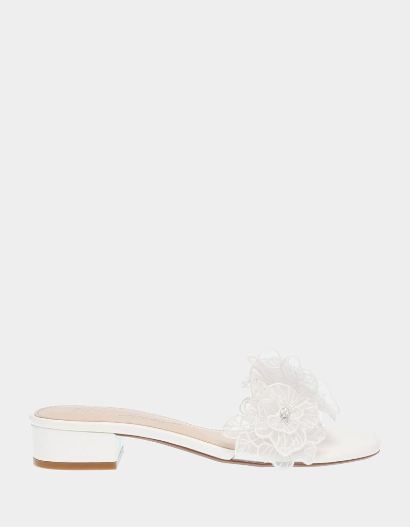 BETSEY JOHNSON SHOES SB LIAM IVORY SIDE