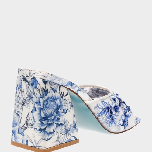 BETSEY JOHNSON SHOES SB ROO BLUEFLORAL ALT1