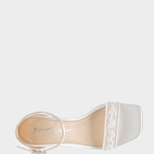 BETSEYJOHNSON SANDALS 22185 3 IVORY TOP